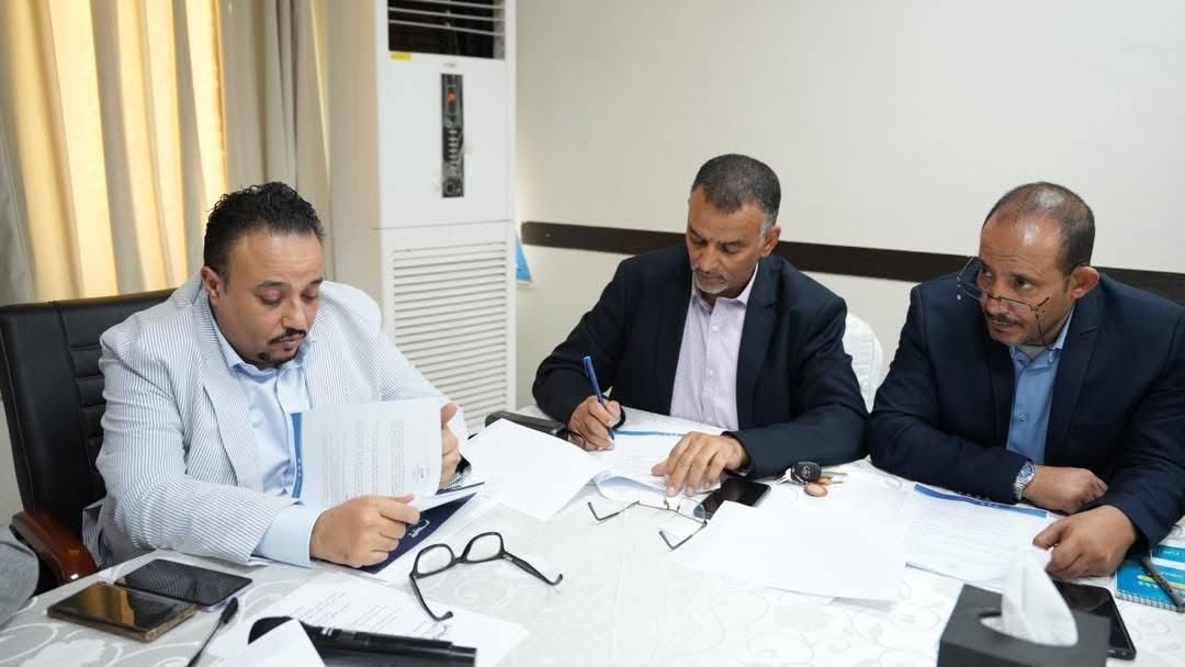 من عدن يبدأ التوافق.. ومن التوافق يُصنع مستقبلٌ يليق بأبنائها فريق الحوار والتواصل بمشروع عدن الوطني يقر الوثيقة التأسيسية ويعتمد إطلاق ستة فرق عمل تنفيذية